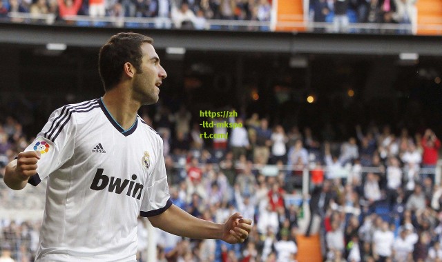 击剑小将姜鑫瑞，剑道照亮自信之路