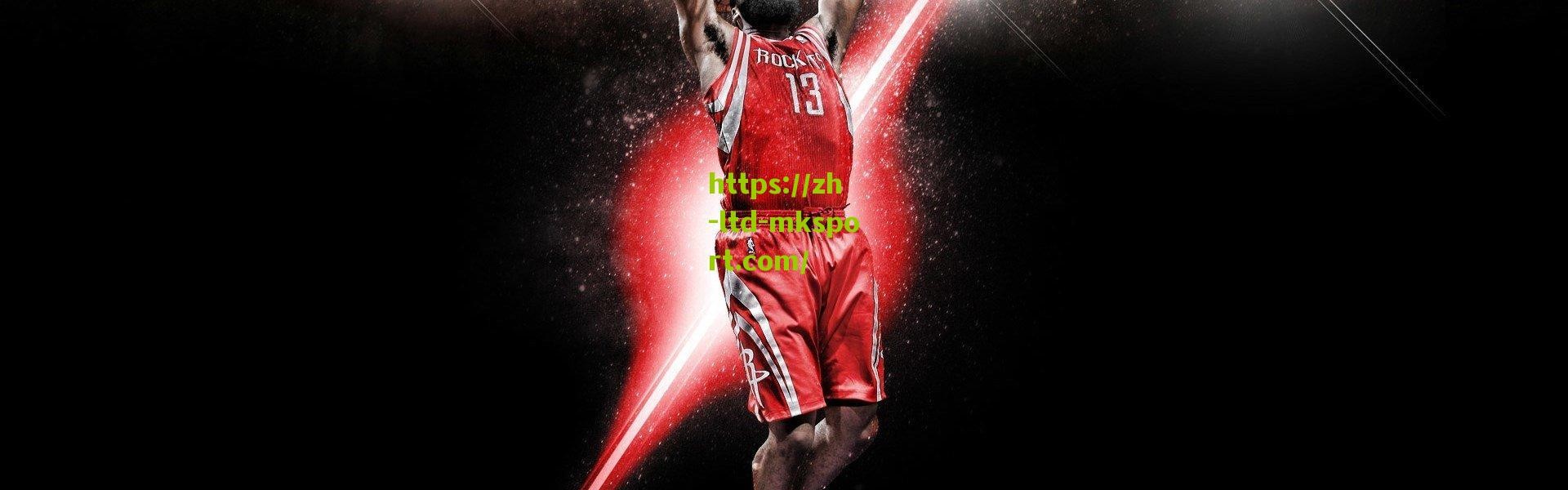 亦敌亦友！辛纳与阿尔卡拉斯全程带笑交流，进入球场训练