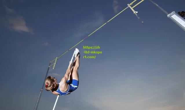 阿斯，帕尔特伊加盟黄潜引发内部争议，首训采取封闭模式